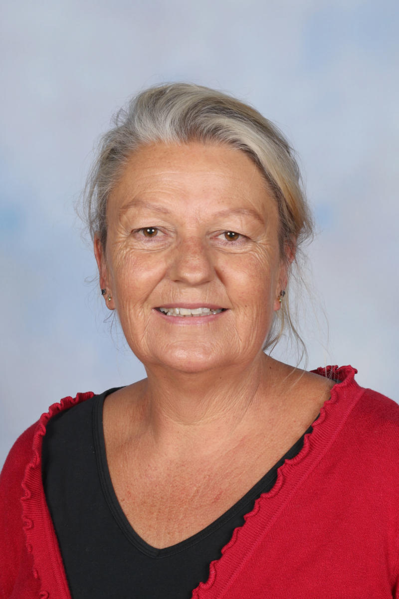 Mandy Biggins